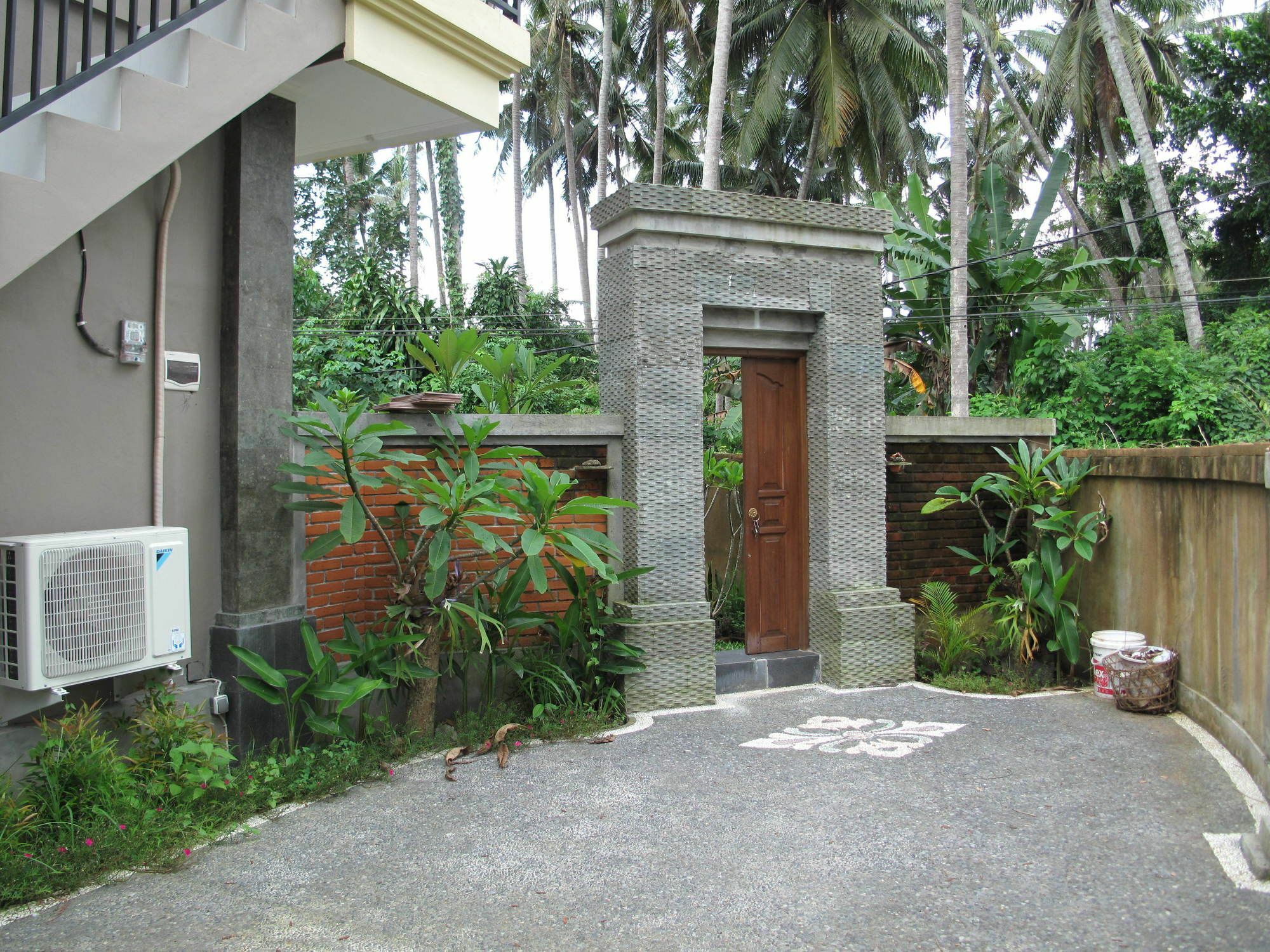 Hotel Sunrise House à Ubud Extérieur photo